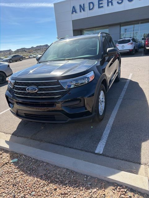 Certified 2024 Ford Explorer XLT image 2