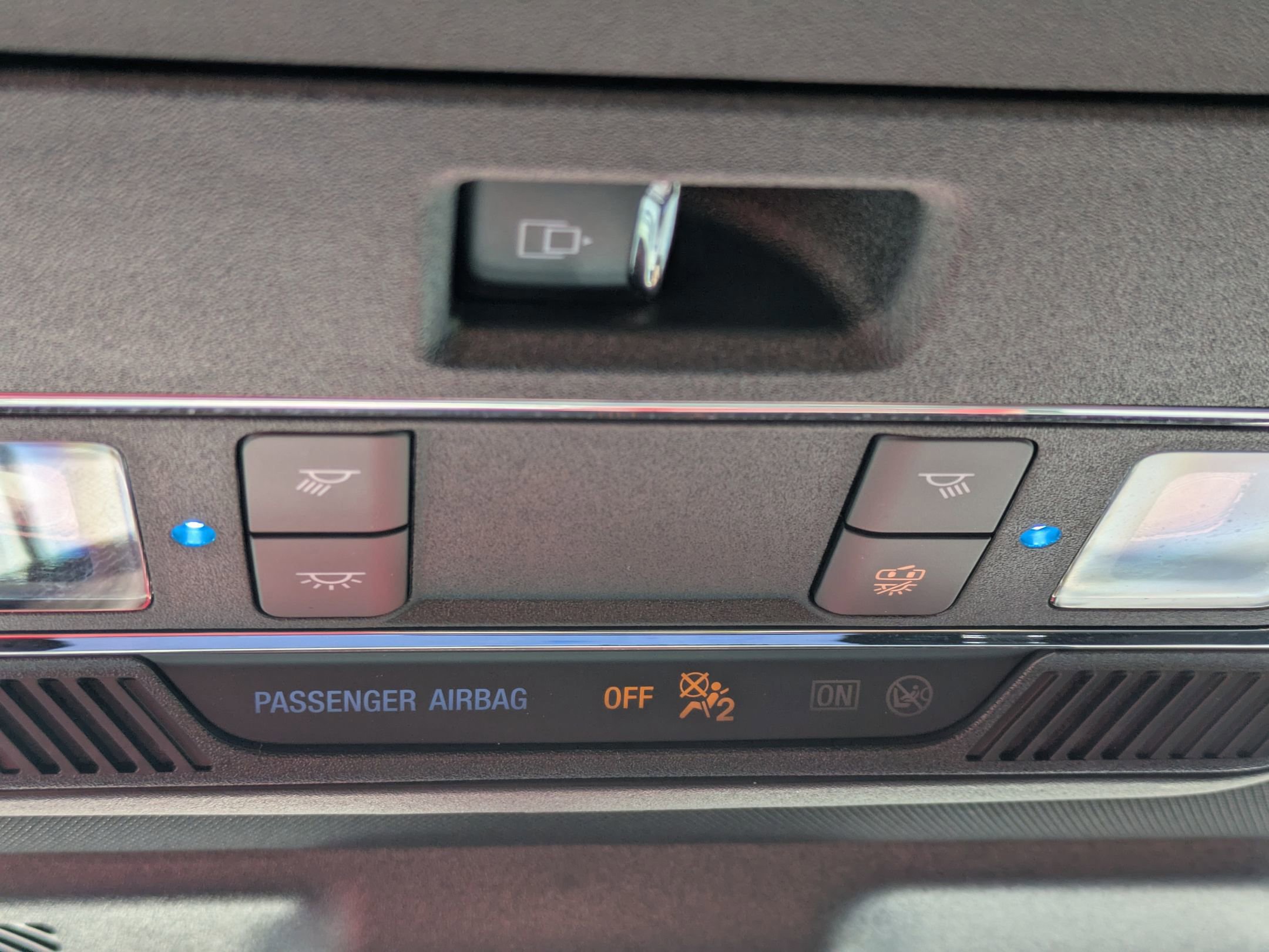 Certified 2024 Ford F150 Lariat w/ Equipment Group 502A High image 32