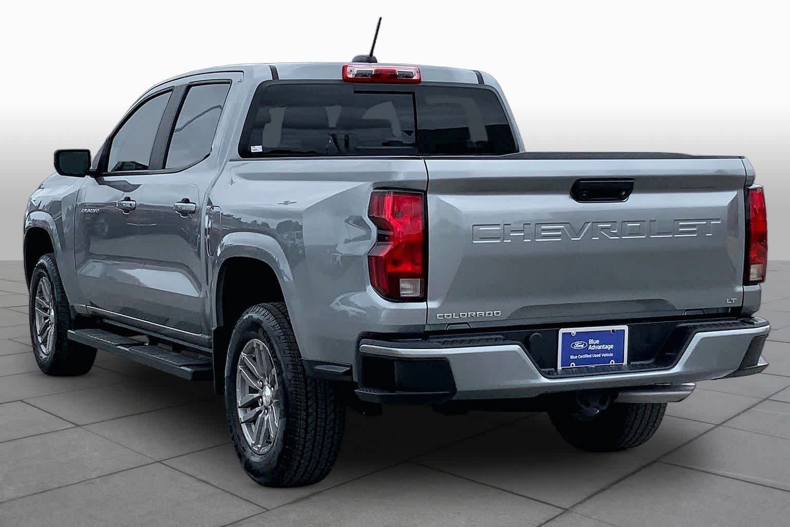 Used 2023 Chevrolet Colorado LT w/ LT Convenience Package II RWD image 12