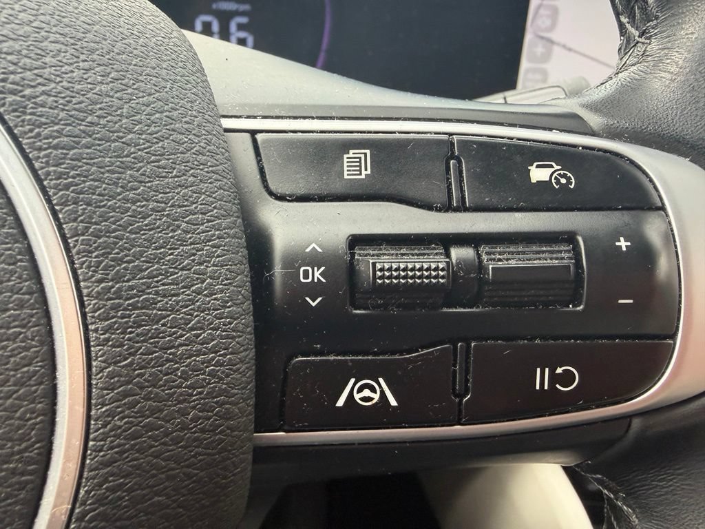 Used 2024 Kia Sportage EX AWD/4WD image 14