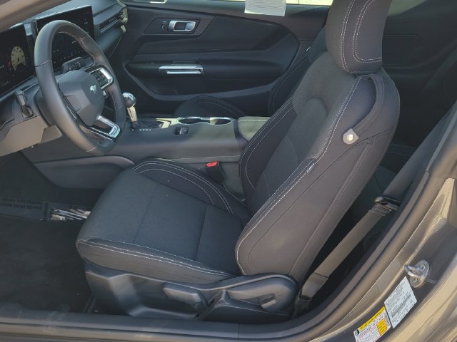 Certified 2026 Ford Mustang Coupe RWD image 6