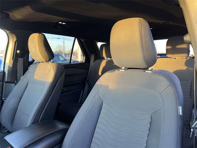 Certified 2020 Ford Explorer XLT w/ Class III Trailer Tow Package image 25