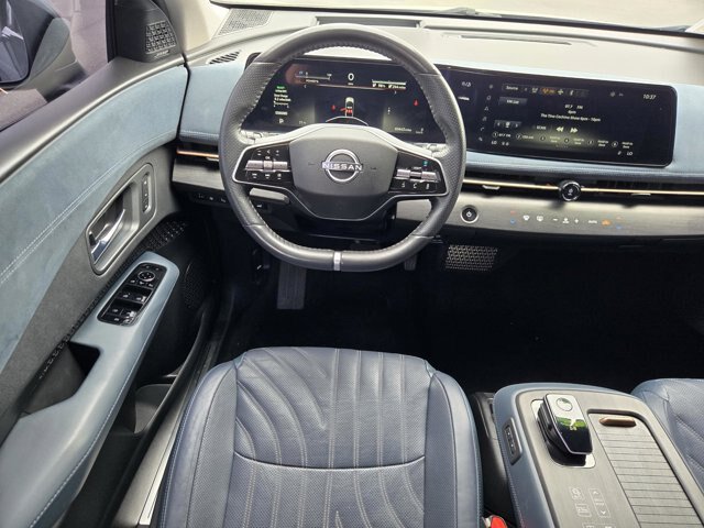 Used 2023 Nissan Ariya AWD/4WD image 13