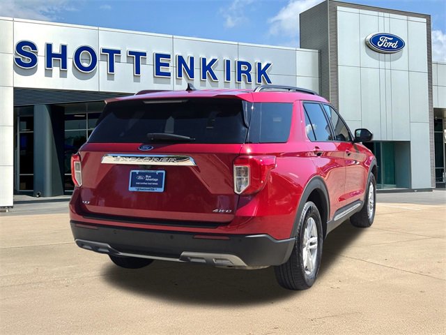 Certified 2022 Ford Explorer XLT w/ Equipment Group 202A image 8