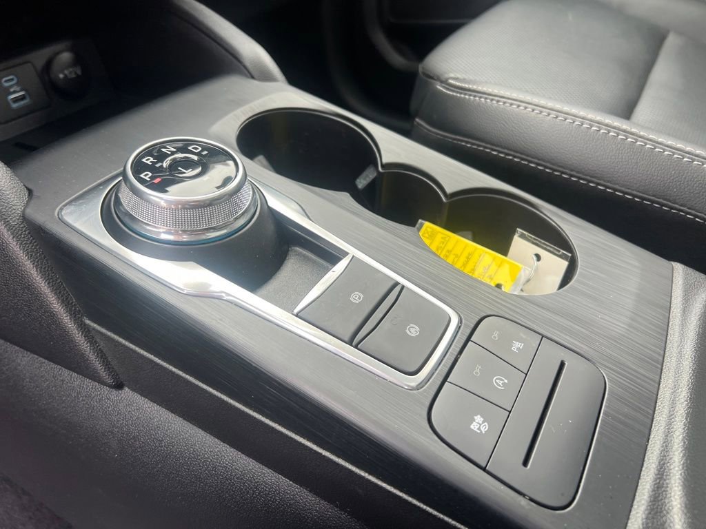 Certified 2022 Ford Escape Titanium w/ Class II Trailer Tow Package image 26