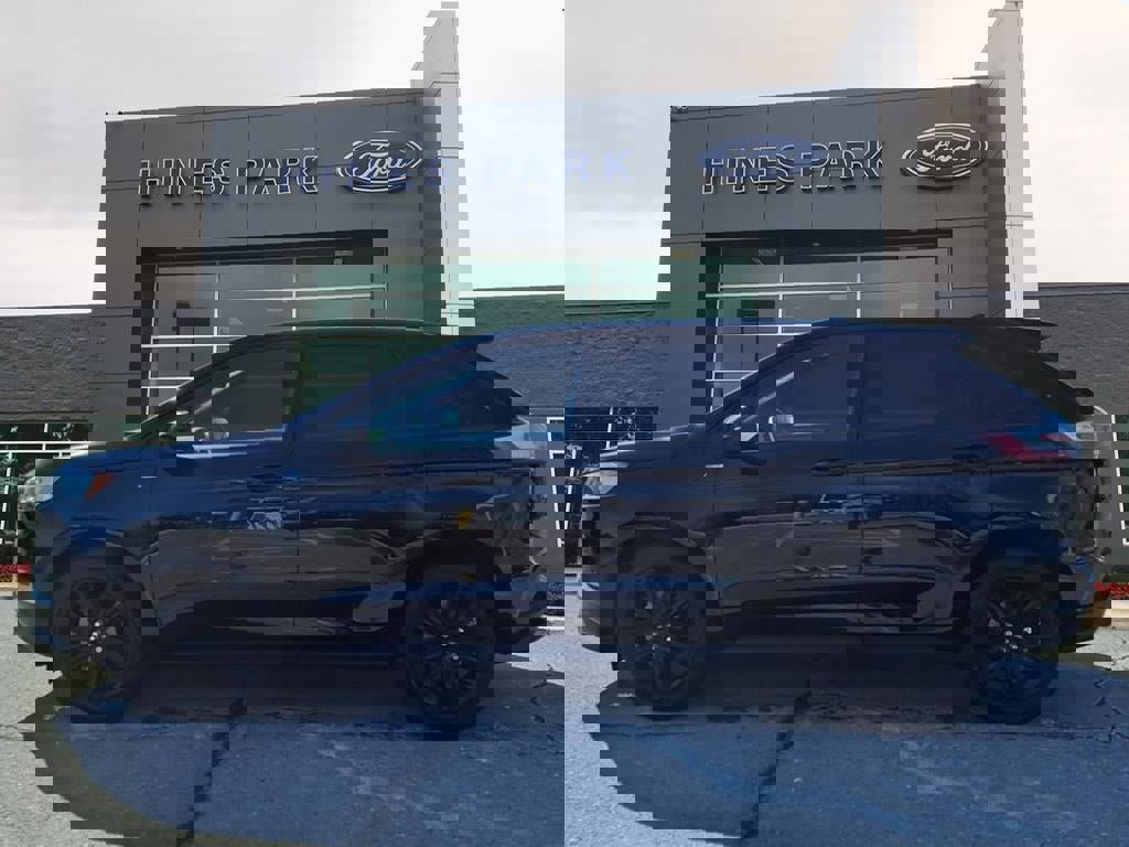 Certified 2024 Ford Edge ST-Line image 2