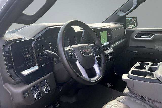 Used 2025 GMC Sierra 1500 SLT AWD/4WD image 14