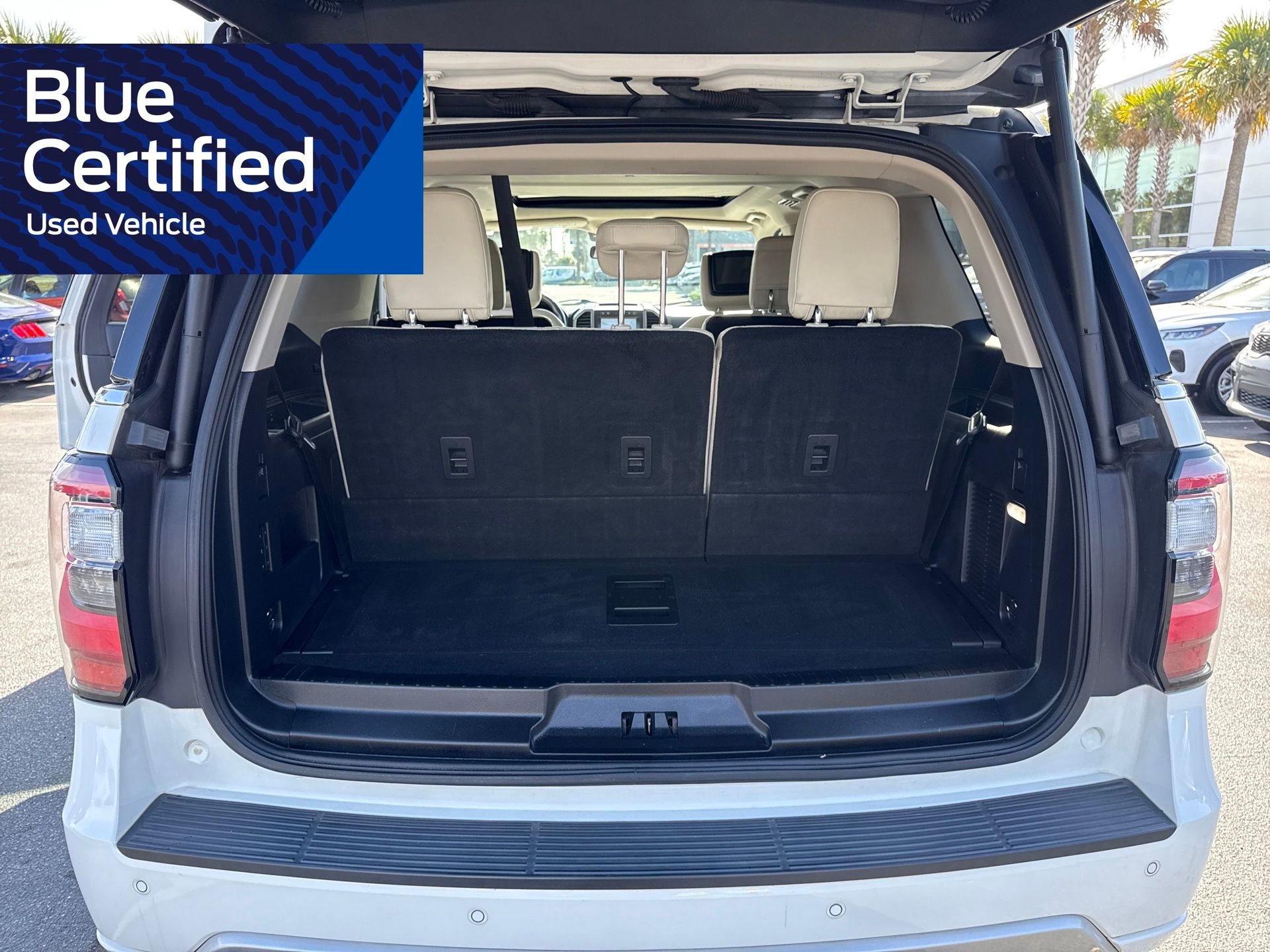 Certified 2020 Ford Expedition Platinum image 27