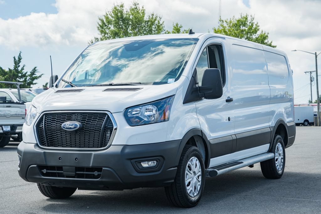 Certified 2025 Ford Transit 250 Low Roof w/ Exterior Upgrade Package RWD image 3
