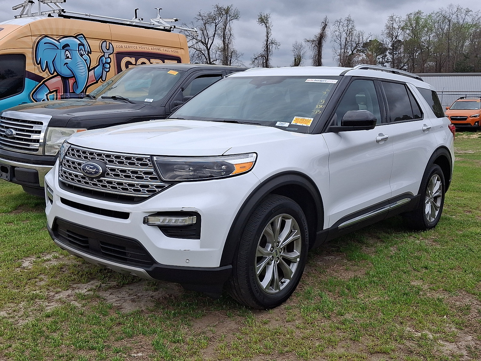 Certified 2023 Ford Explorer Limited image 3