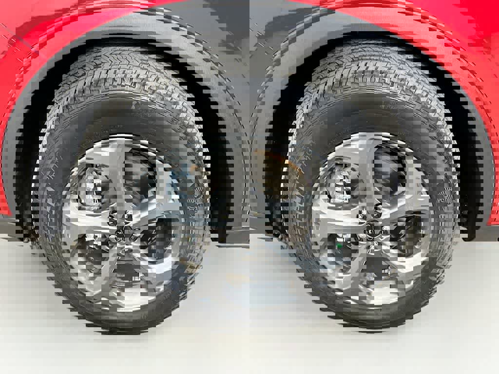 Certified 2025 Ford Escape ST-Line image 11