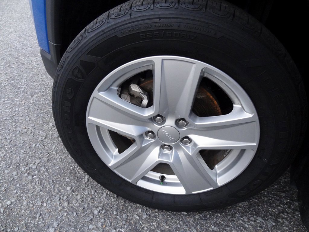 Used 2022 Jeep Compass Latitude w/ Convenience Group image 39