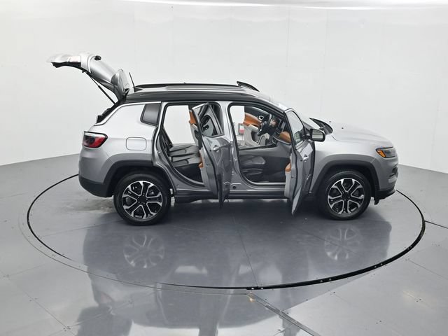 Used 2023 Jeep Compass Limited AWD/4WD image 48