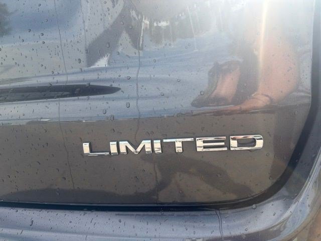Used 2022 Jeep Compass Limited w/ Elite Group AWD/4WD image 15