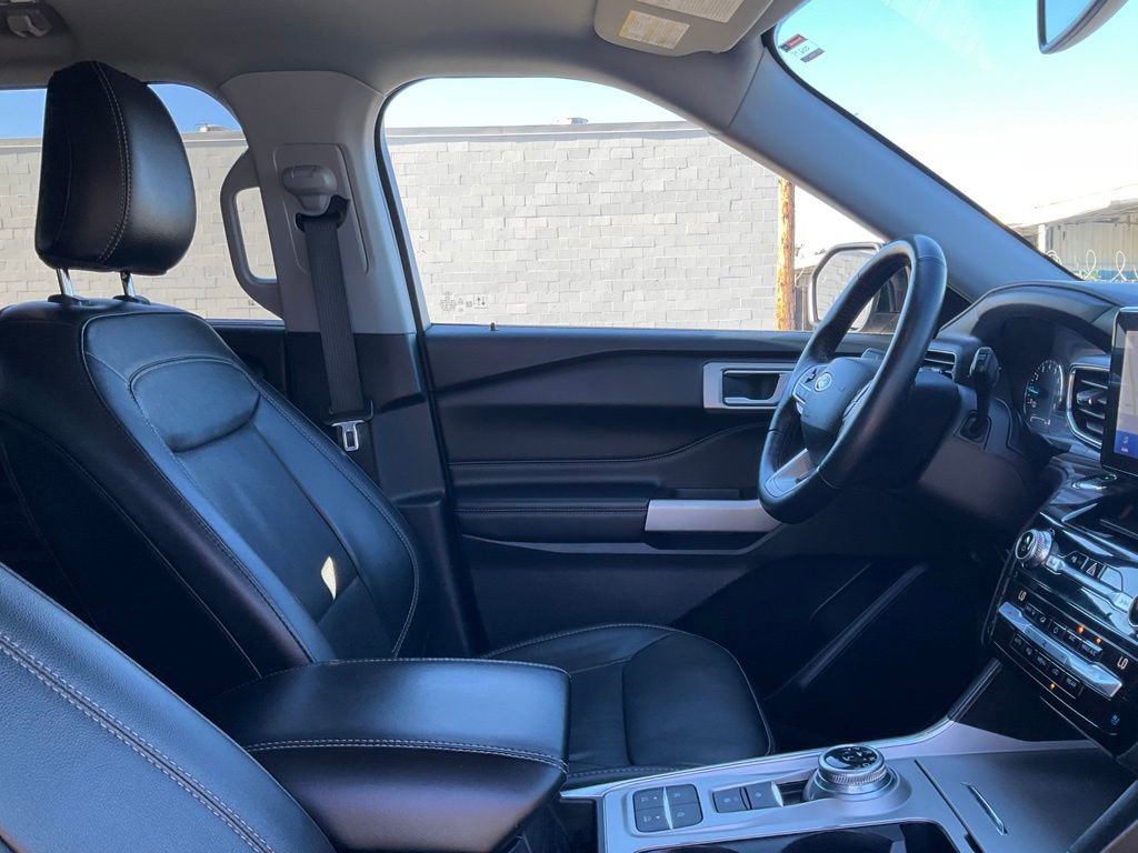 Certified 2021 Ford Explorer Limited w/ Equipment Group 301A image 53