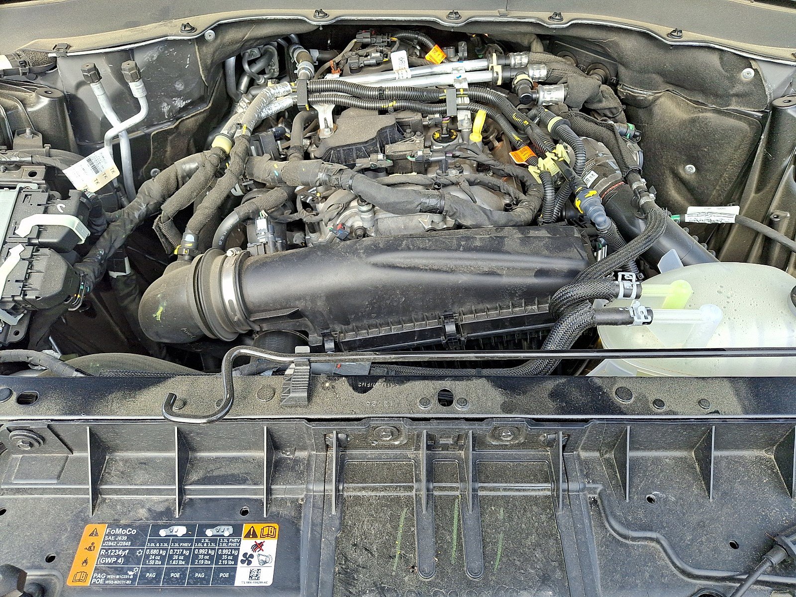 Certified 2025 Ford Explorer Active RWD image 27