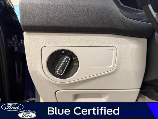 Used 2023 Volkswagen Tiguan SE image 21