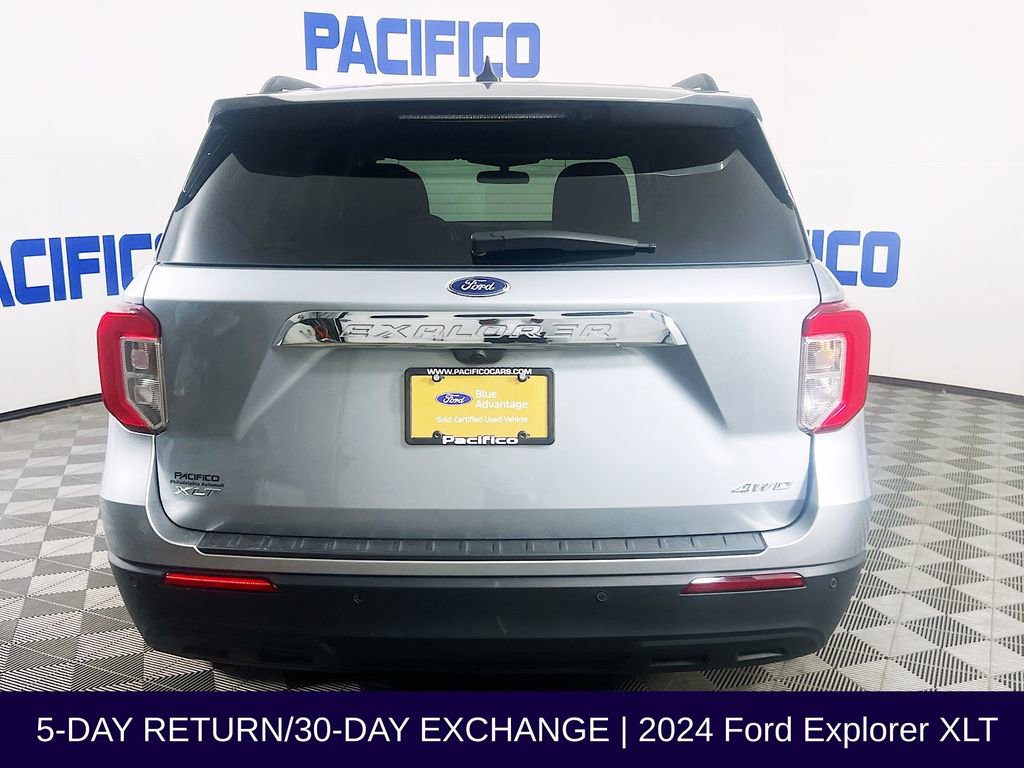Certified 2024 Ford Explorer XLT AWD/4WD image 7