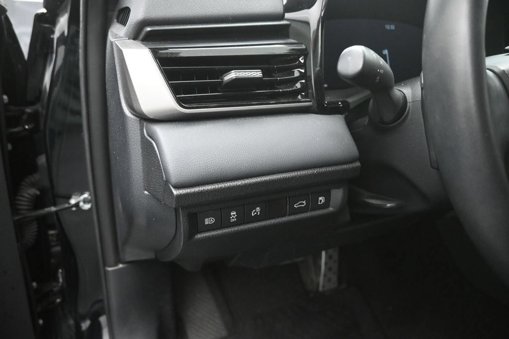 Used 2025 Toyota Camry XSE w/ Premium Package FWD image 13
