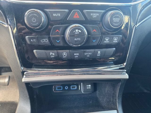 Used 2019 Jeep Grand Cherokee Limited w/ Luxury Group II RWD image 15