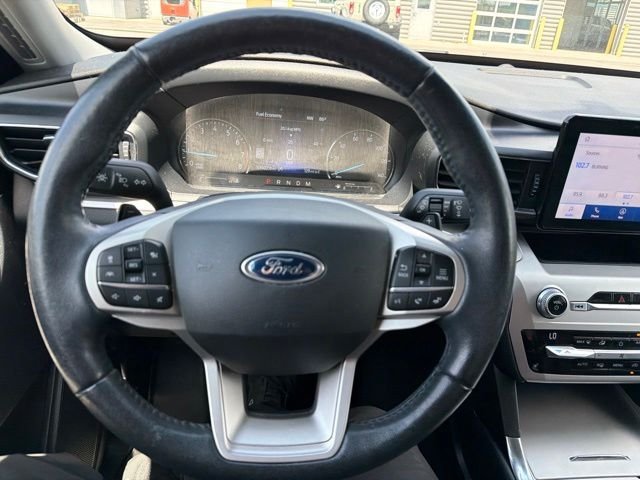 Certified 2021 Ford Explorer XLT w/ Equipment Group 202A AWD/4WD image 18