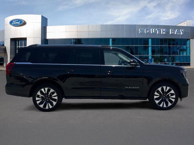 Certified 2025 Ford Expedition Max Platinum w/ Driver's Package AWD/4WD image 6