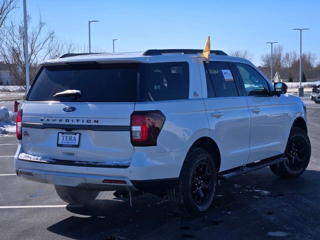 Certified 2024 Ford Expedition Timberline image 13