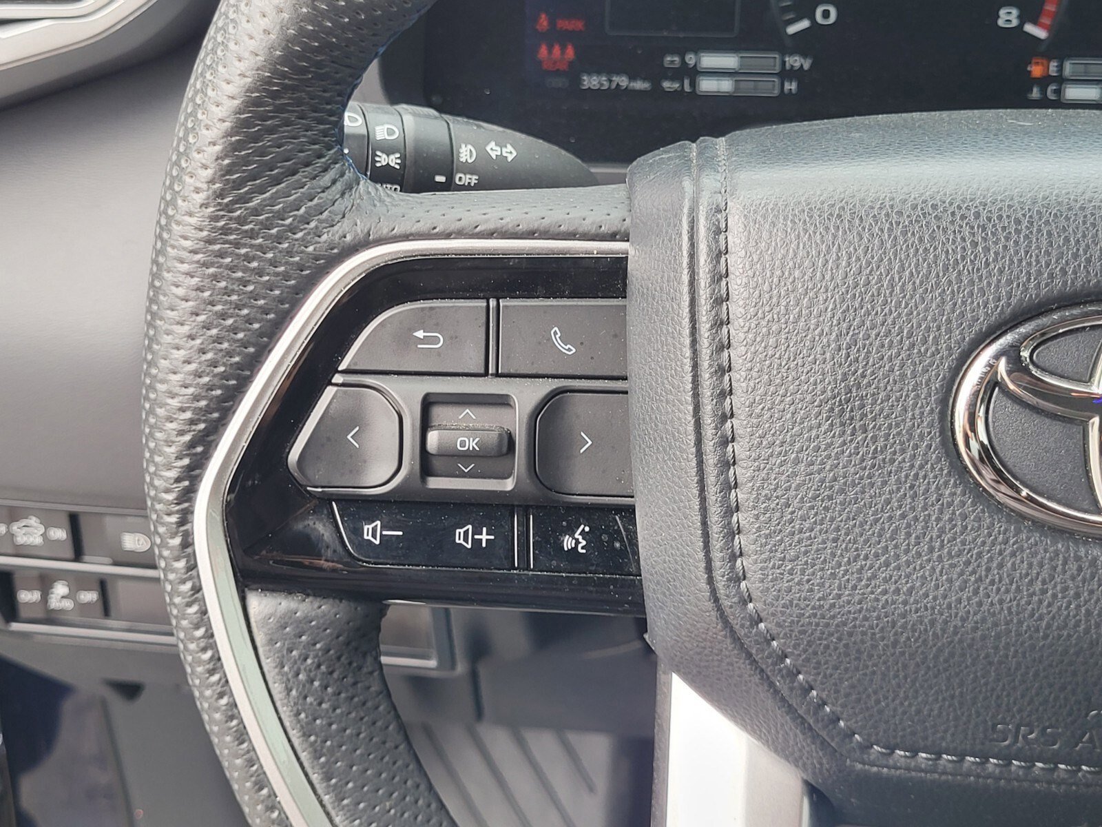 Used 2023 Toyota Tundra Platinum image 27