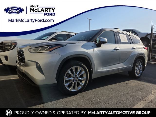 Used 2023 Toyota Highlander Limited