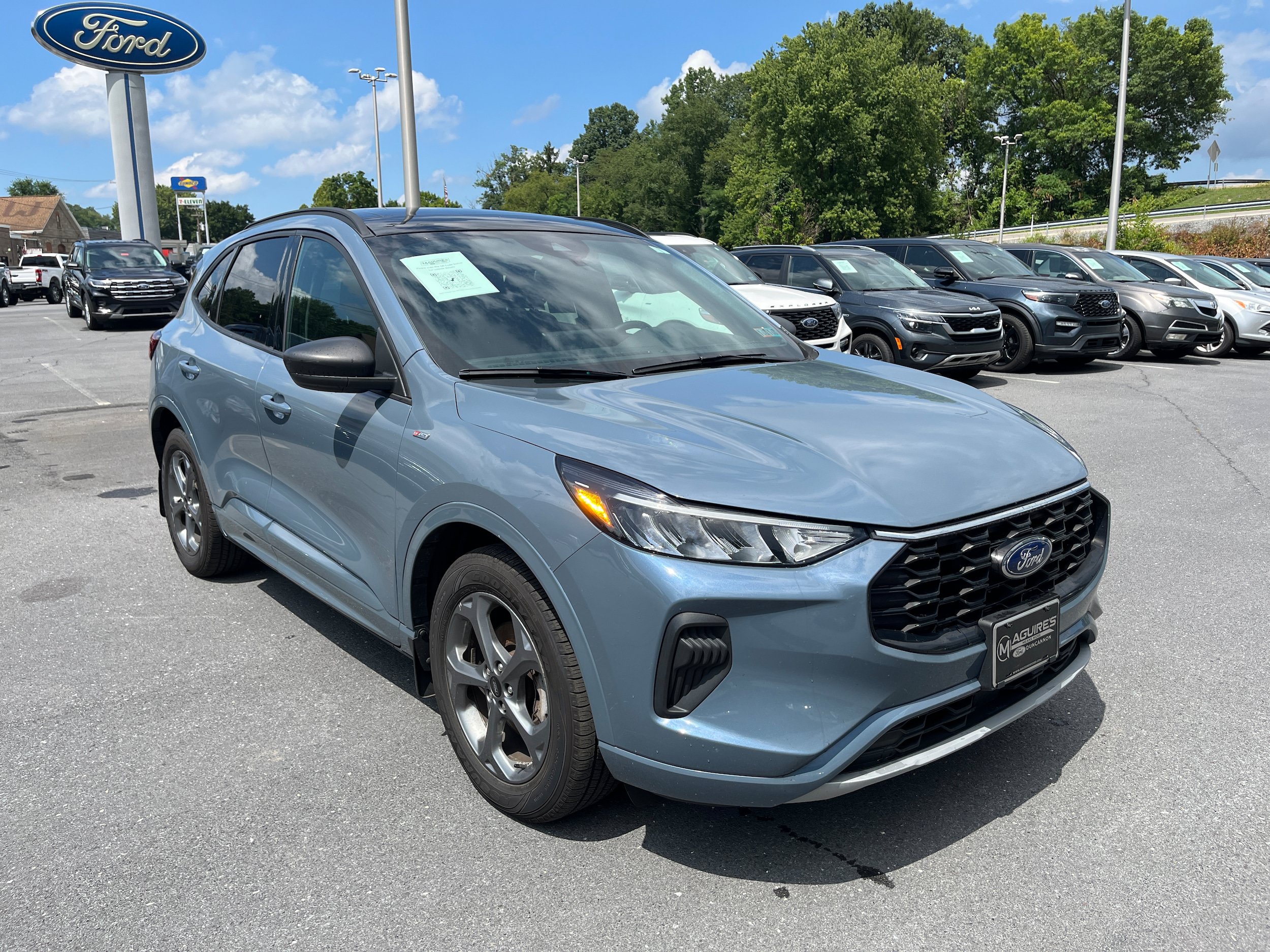 Certified 2023 Ford Escape ST-Line w/ Tech Pack #1 AWD/4WD image 4