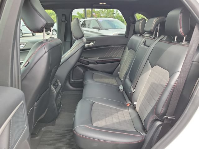 Certified 2024 Ford Edge ST-Line AWD/4WD image 27