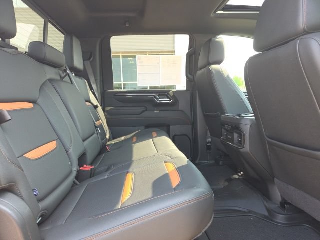 Used 2024 GMC Sierra 2500 AT4 w/ AT4 Premium Plus Package AWD/4WD image 23