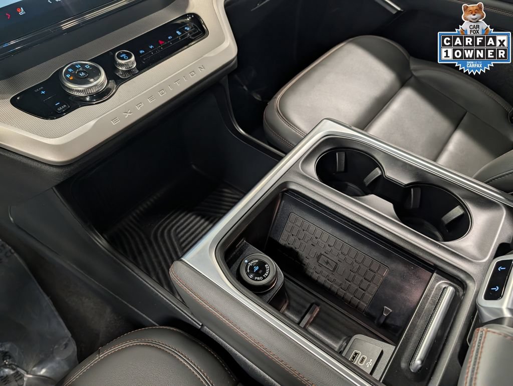 Certified 2025 Ford Expedition Active AWD/4WD image 16