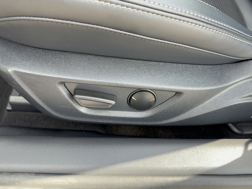 Certified 2024 Ford Mustang Premium image 31