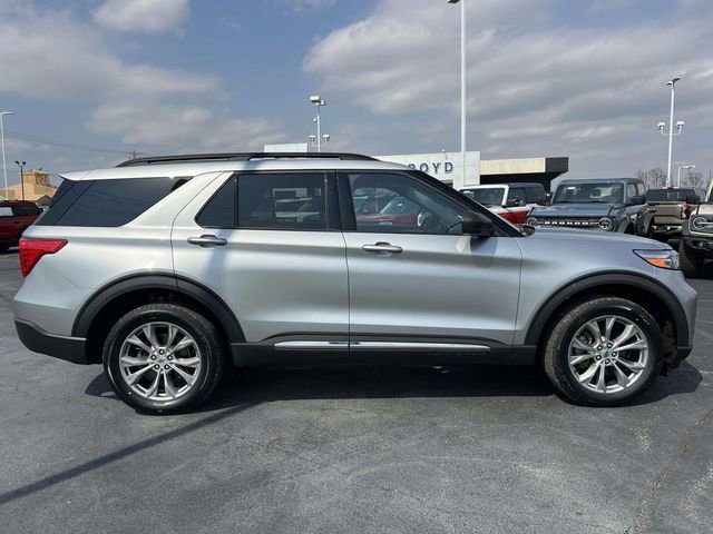 Certified 2022 Ford Explorer XLT w/ Equipment Group 202A image 2