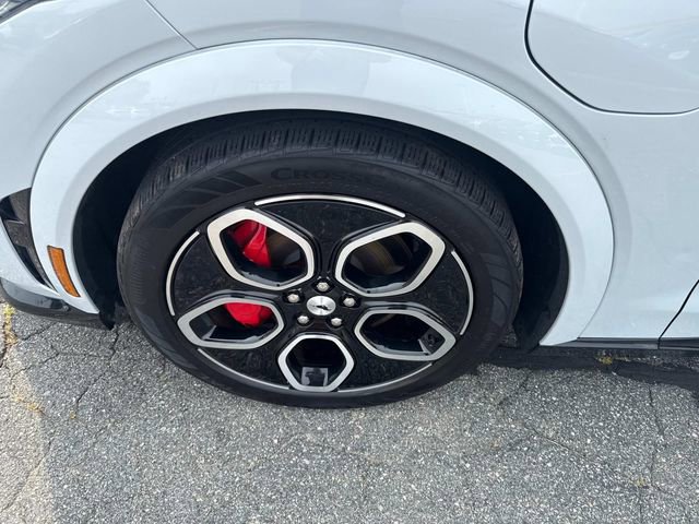 Certified 2022 Ford Mustang Mach-E GT image 11