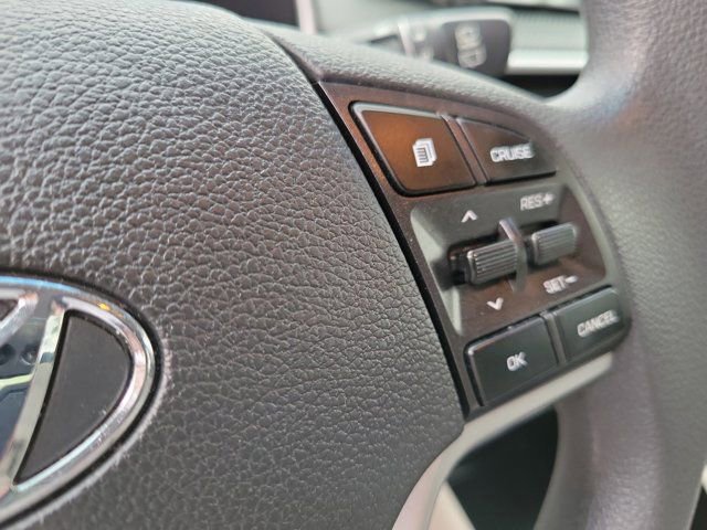 Used 2020 Hyundai Tucson SE image 24