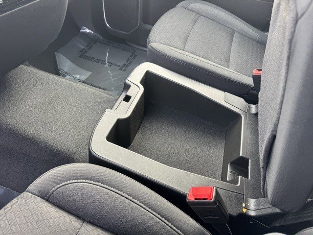 Used 2025 Chevrolet Silverado 1500 LT image 25