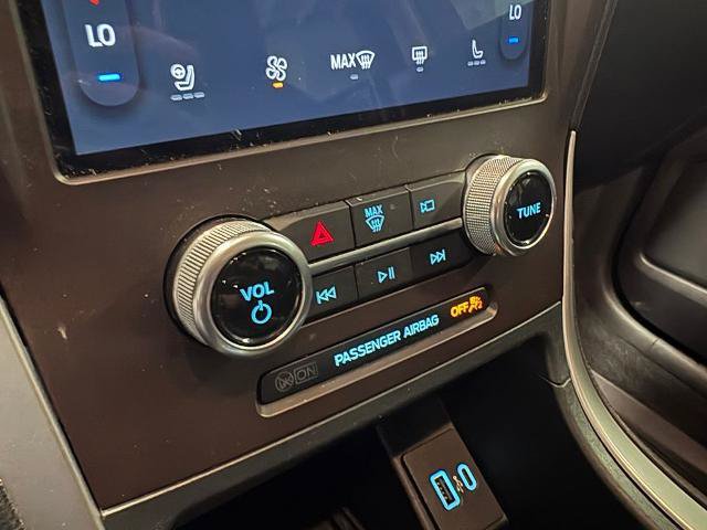 Certified 2021 Ford Edge SEL w/ Convenience Package AWD/4WD image 13