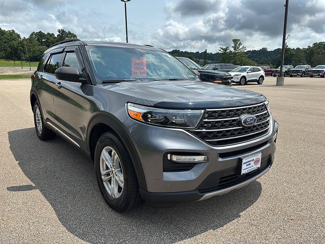 Certified 2022 Ford Explorer XLT w/ Equipment Group 202A AWD/4WD image 6