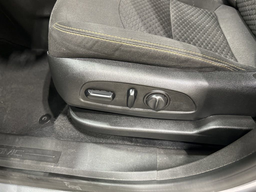 Used 2020 GMC Terrain SLE w/ Driver Convenience Package image 12