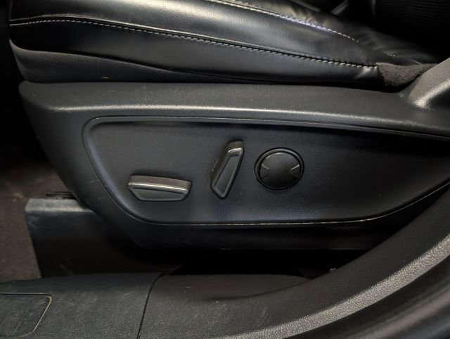 Certified 2024 Ford Escape Platinum AWD/4WD image 12