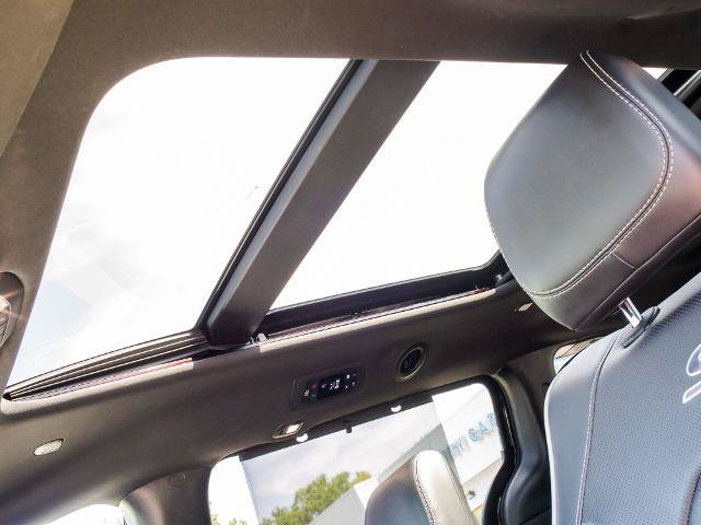 Used 2025 Chrysler Pacifica Limited FWD image 22
