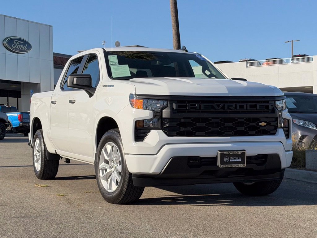 Used 2024 Chevrolet Silverado 1500 Custom RWD image 2
