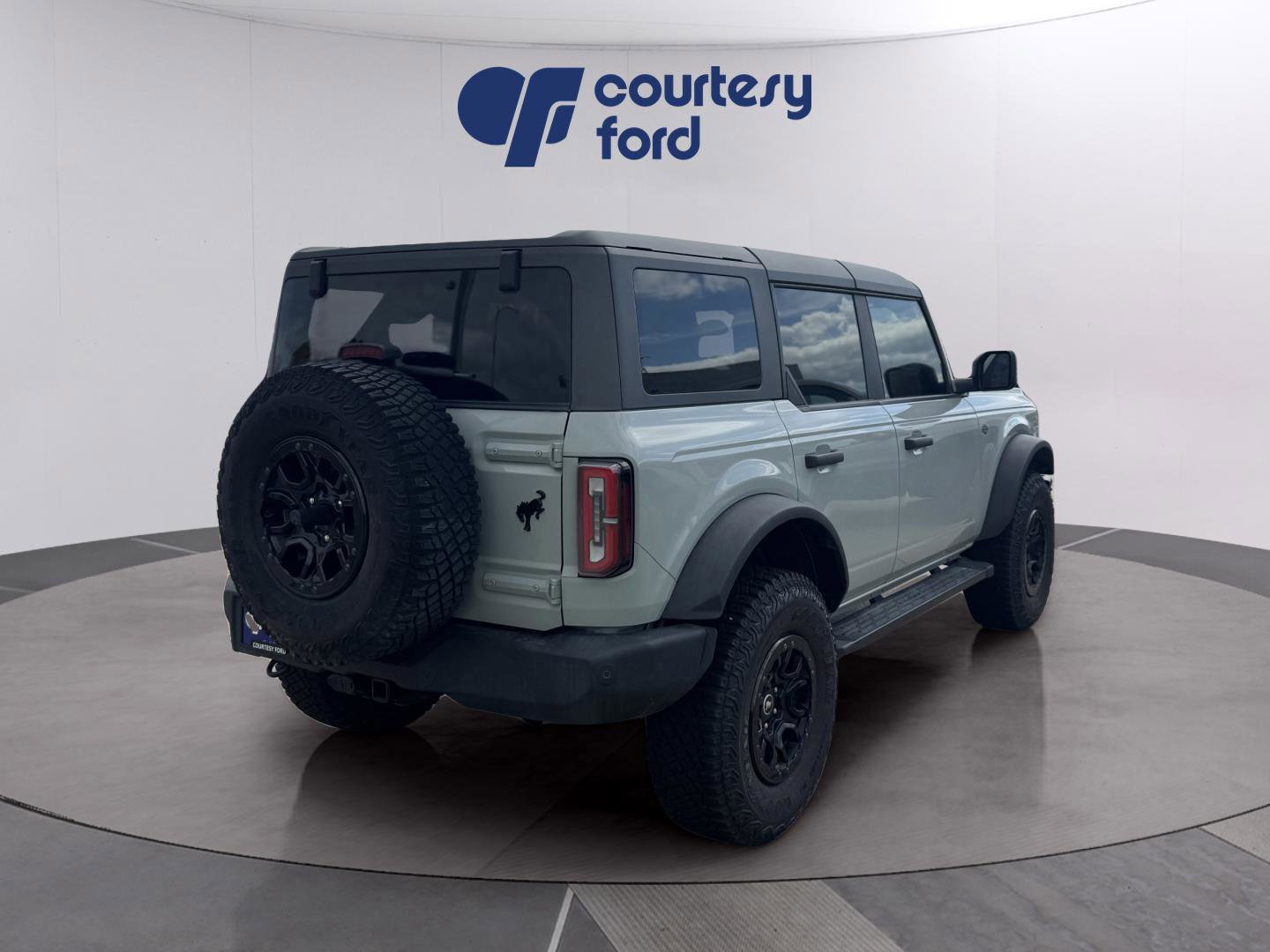 Certified 2024 Ford Bronco Wildtrak image 5