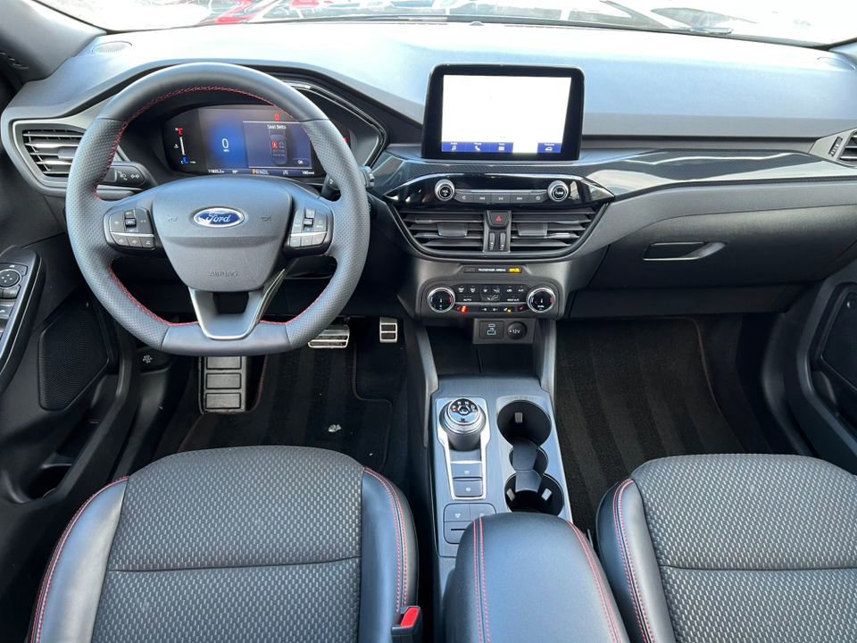 Certified 2023 Ford Escape ST-Line image 9