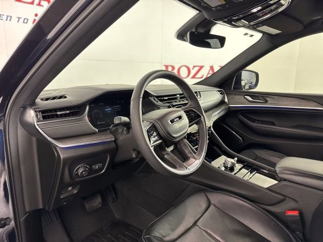 Used 2024 Jeep Grand Cherokee L Overland w/ Trailer Tow Package image 12