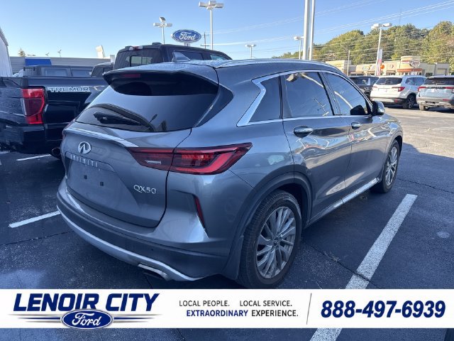 Used 2023 INFINITI QX50 Luxe AWD/4WD image 2