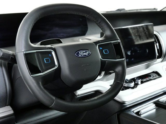 Certified 2025 Ford Expedition Active AWD/4WD image 20