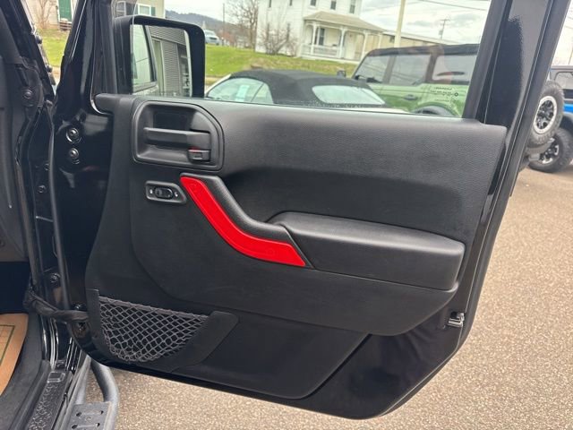 Used 2018 Jeep Wrangler Unlimited Sport S AWD/4WD image 28
